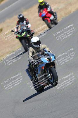 media/Nov-12-2023-Classic Track Days (Sun) [[11f17acb81]]/Group 3/session 2 turn 9/